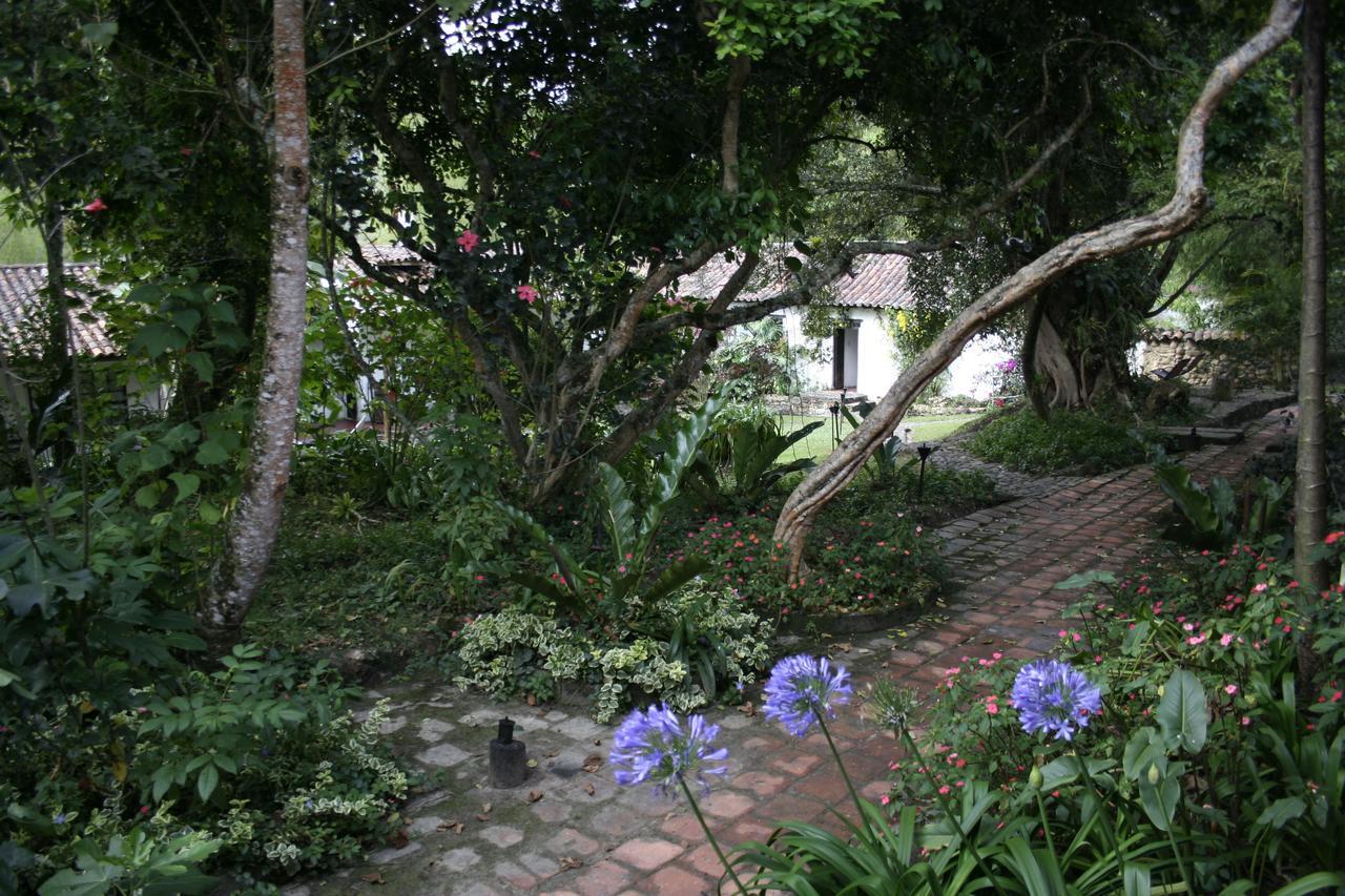 Hotel Hacienda Baza Tibana Exterior foto